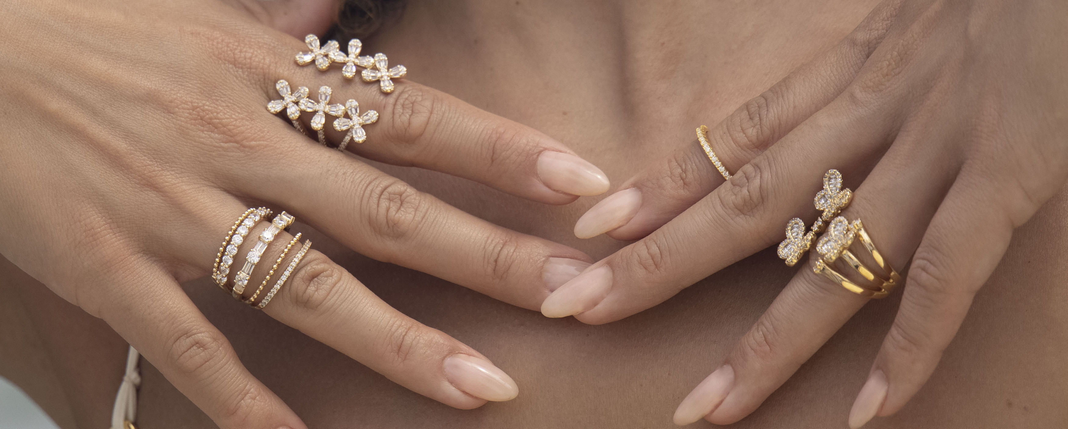 Por qué los anillos chapados en oro son la elección perfecta para los amantes de la moda que cuidan su presupuesto
